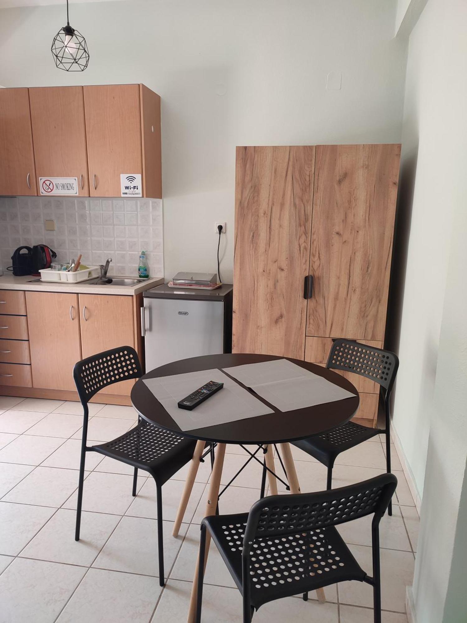 Kiki'S Cosy Apartments Nea Chili Bagian luar foto
