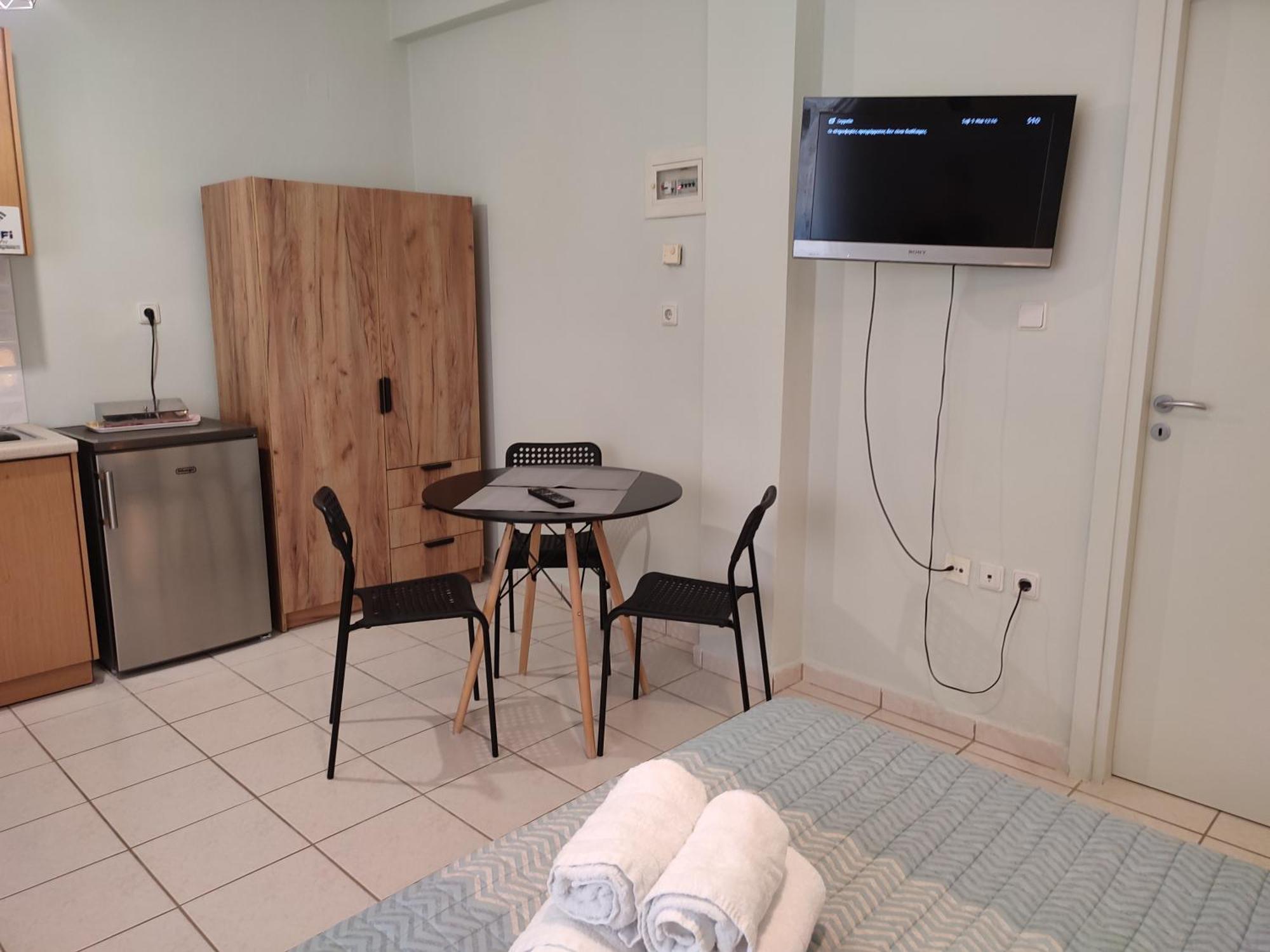 Kiki'S Cosy Apartments Nea Chili Bagian luar foto